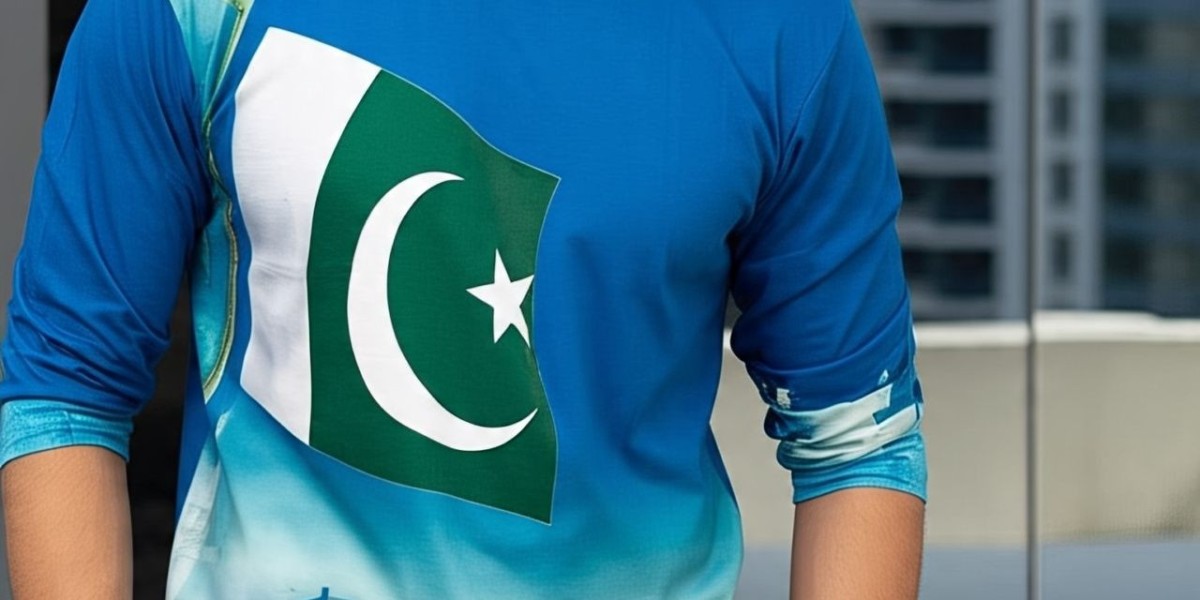 Full Sleeves T-Shirt Pakistan – Comfort, Style, and Everyday Wear