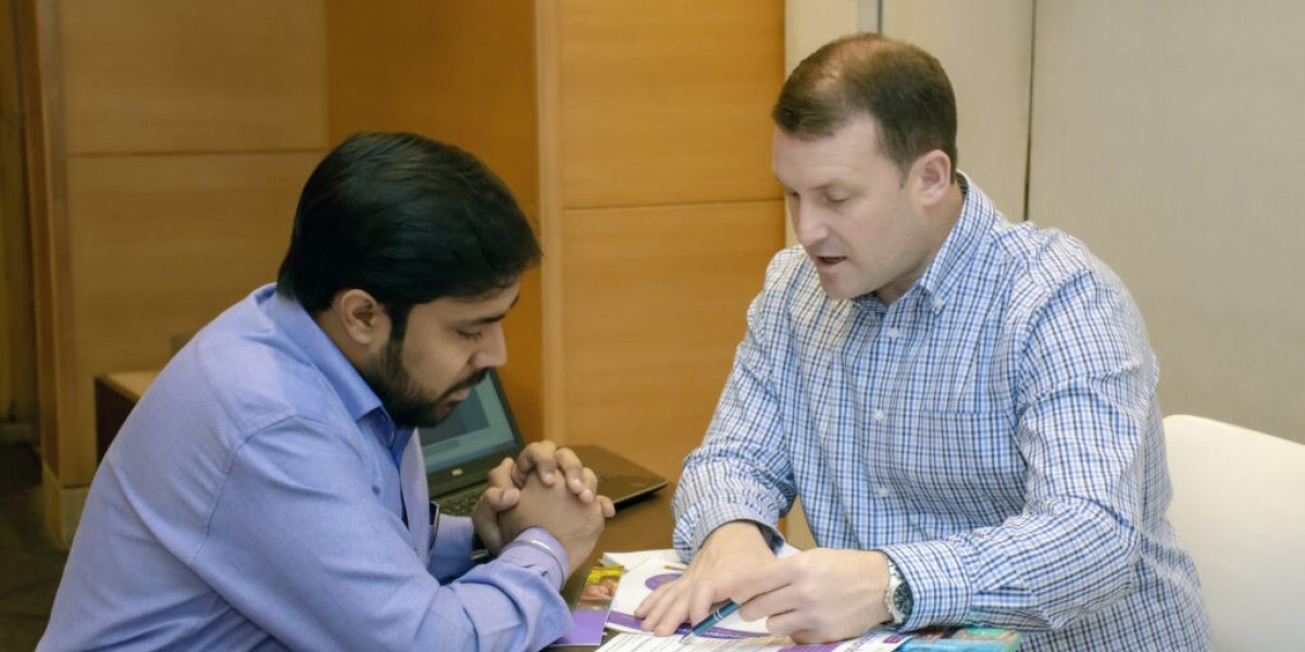 Study Abroad Consultant in Delhi – Your Gateway to Global Education with Fateh Education