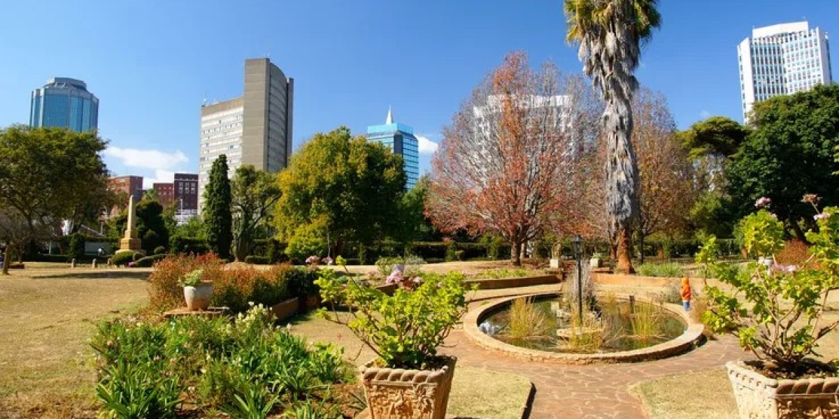 Fly Smart: How to Get a Cheap Ticket for Flights to Zimbabwe Harare