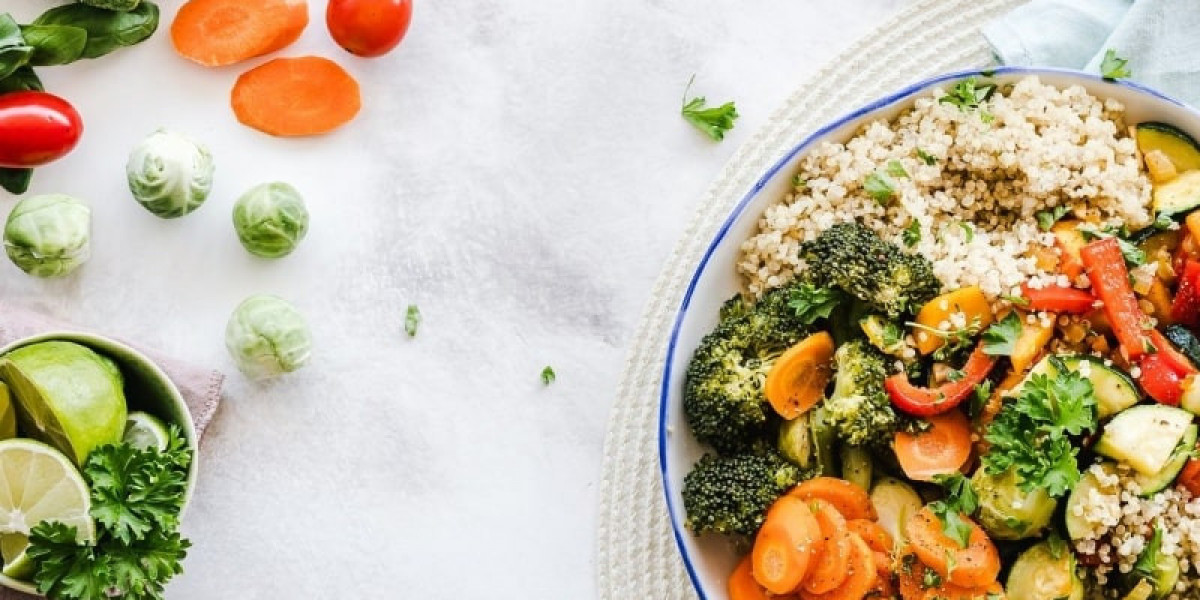 Want to Share Your Food Story? Here's How to Get Noticed Online