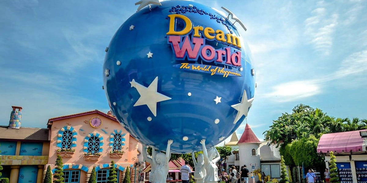 Dream World Bangkok – A Magical Escape for All Ages!