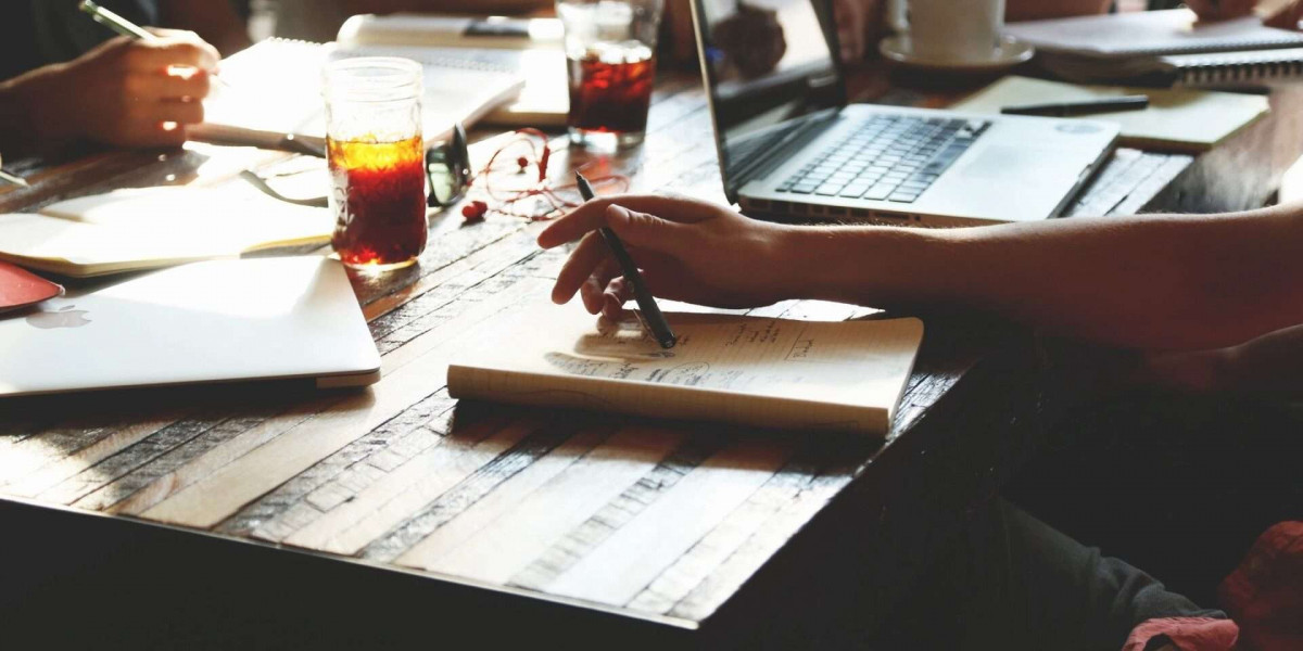 Navigating Academic Success: Trending Marketing and Finance Dissertation Topics for 2025