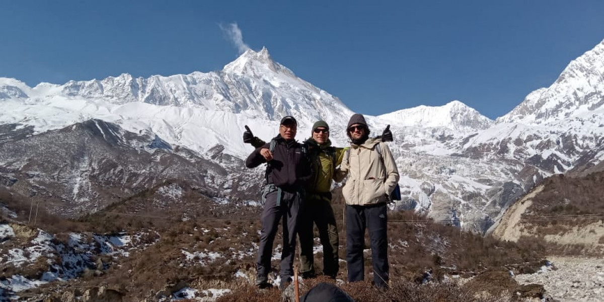 How To Arrange a Helicopter Package for the Everest Tour