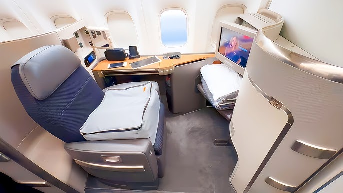 What is the Price of Singapore Airlines First Class Ticket?