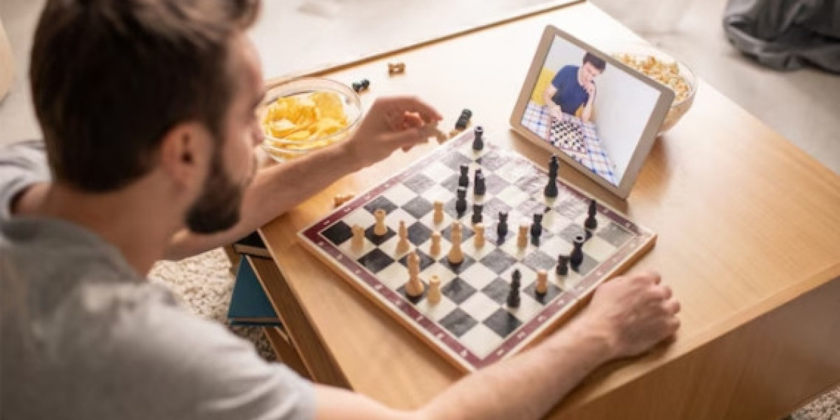 What Common Mistakes Advanced Chess Lessons Correct Instantly