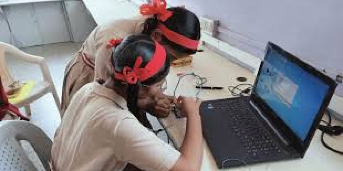 STEM Education Trends That Are Shaping Tomorrow’s Innovators