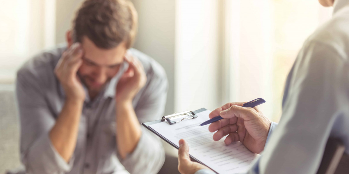 Caroline Goldsmith: Nurturing Mental Clarity Through Psychological Expertise