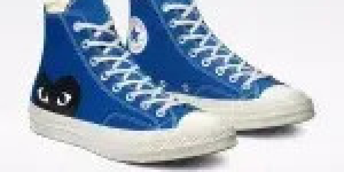 Comme des Garçons Converse: The Iconic Heart of Streetwear Fashion
