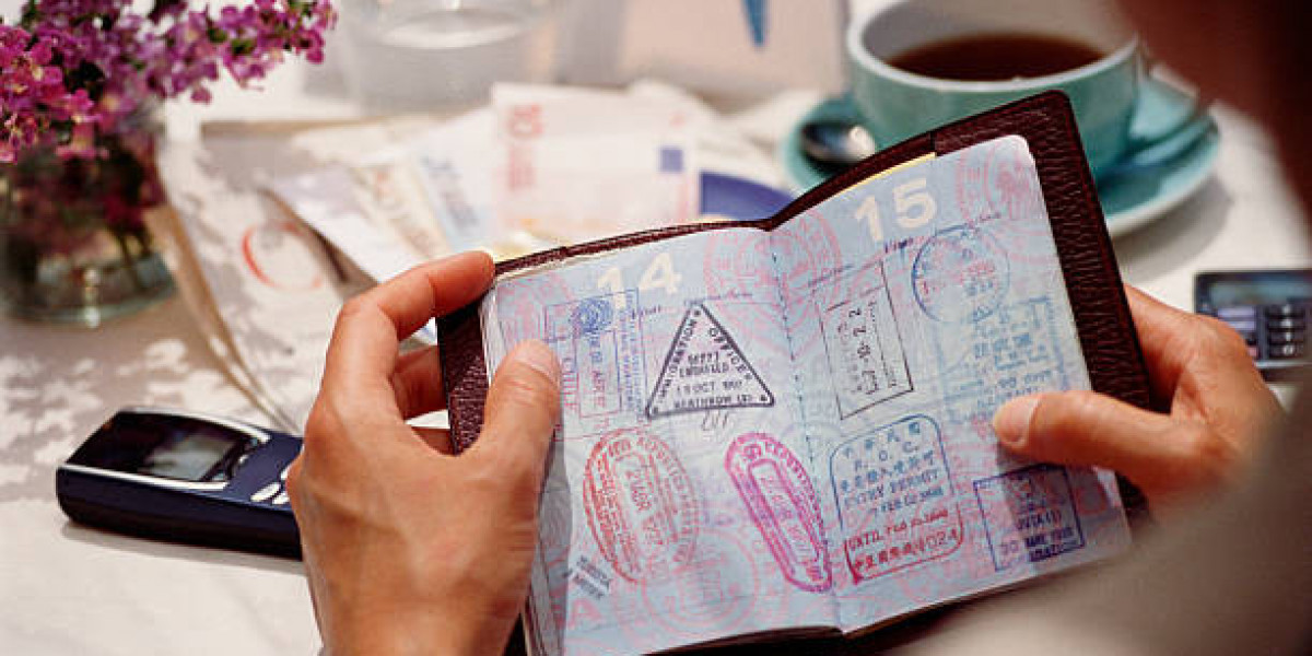 Dubai Tourist Visa 2025: Latest Rules, Fees, and Processing Time