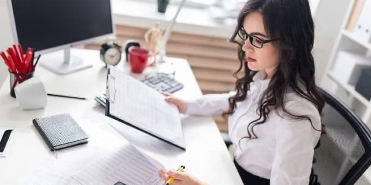 Top 10 Benefits of Using Secretarial Services Singapore for SMEs