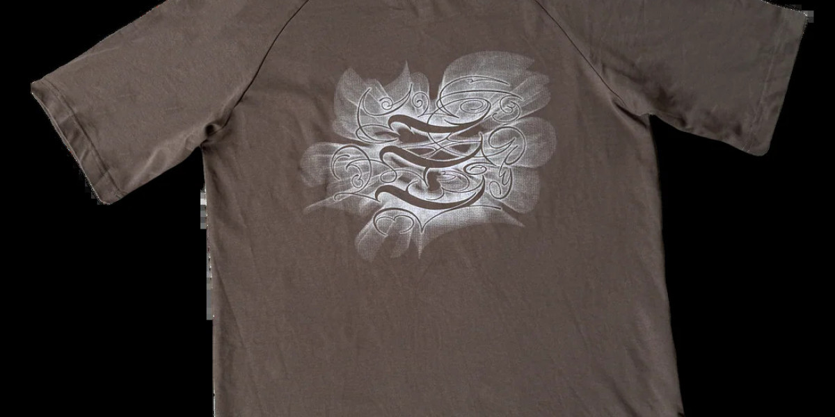 Kroen Clothing: Redefining Modern Fashion with Style and Comfort