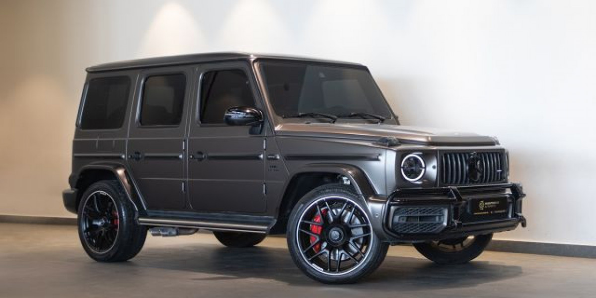 Ultimate Luxury on the Road: Mercedes & Lamborghini Rentals in Dubai