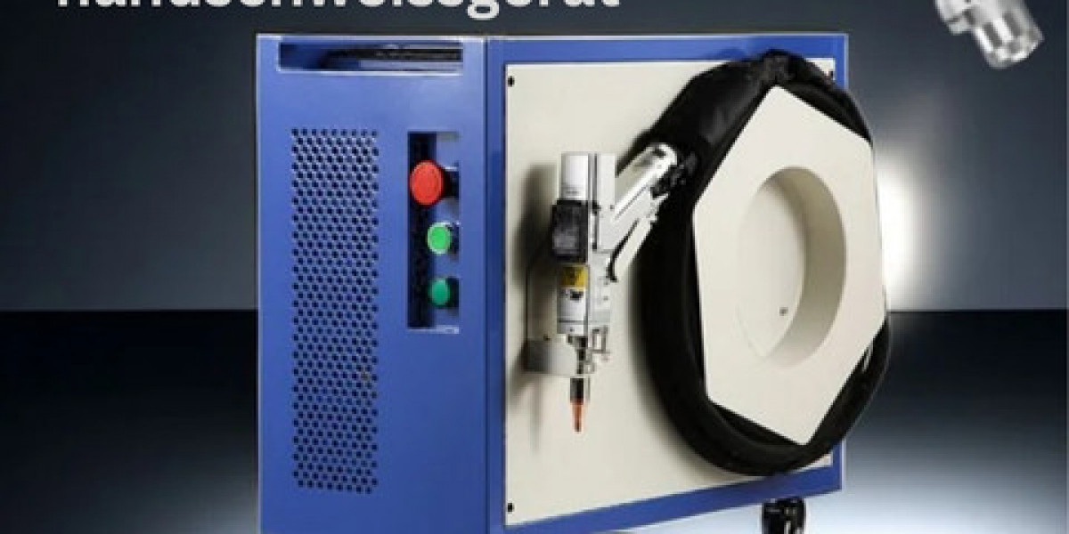 Entdecken Sie das leistungsstarke Laser Handschweißgerät bei LaserShop für präzises Schweißen