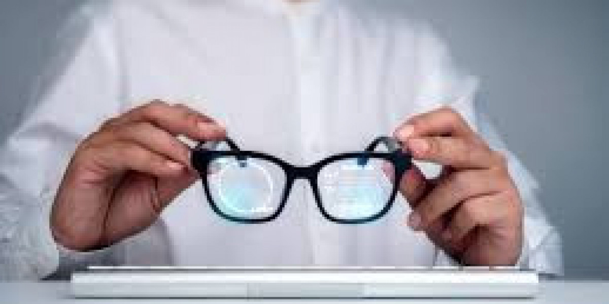 Augmented Reality Glasses Market key challenges in manufacturing, distribution, and international logistics impacting gl