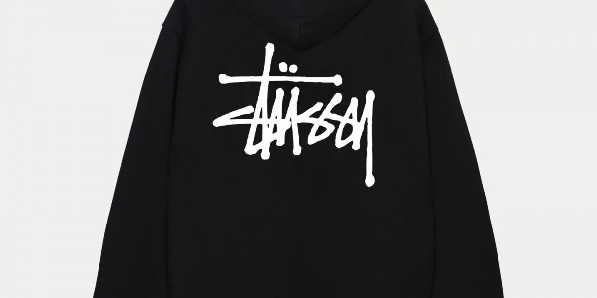 Stüssy για Beginners: Τι να Αγοράσεις Πρώτο (και Τι Αξίζει Πραγματικά)