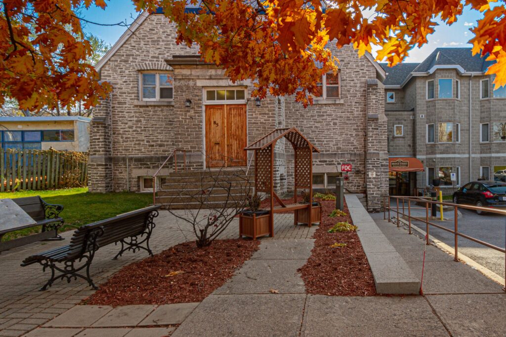 Retirement Homes Belleville | Bridge Street Retirement Home