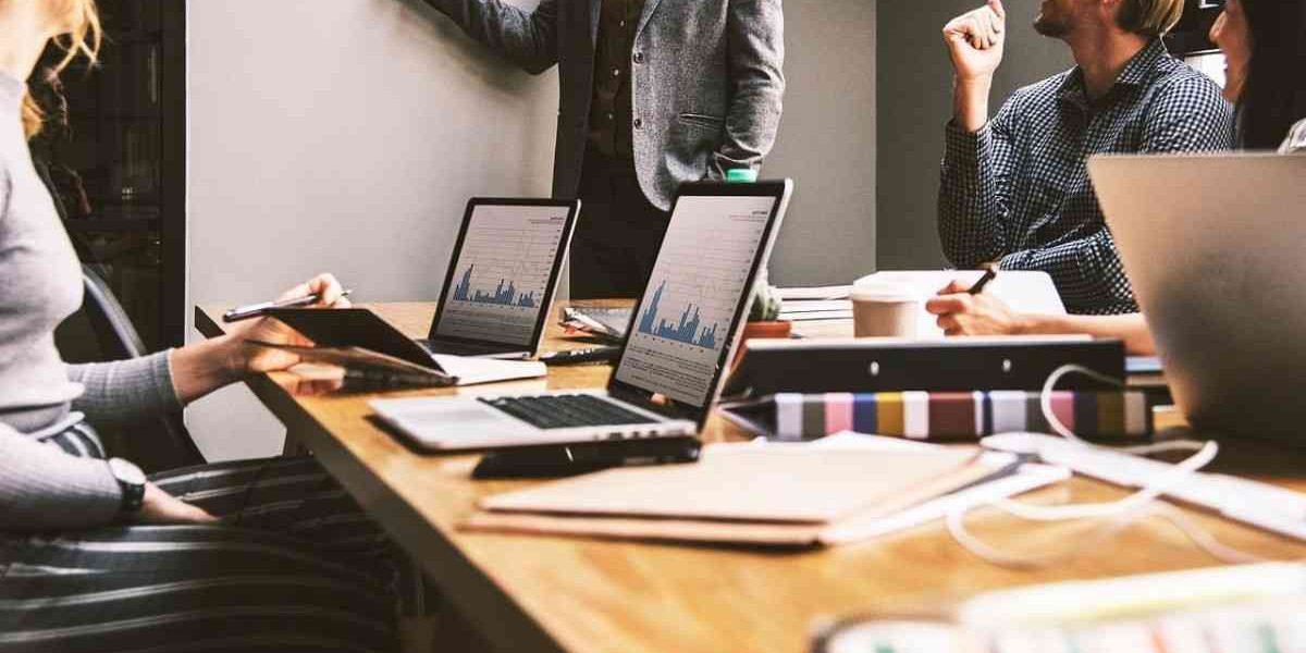 Why Renting a Laptop in Gurgaon is the Smart Choice — and How Rental Plaza Makes It Easy