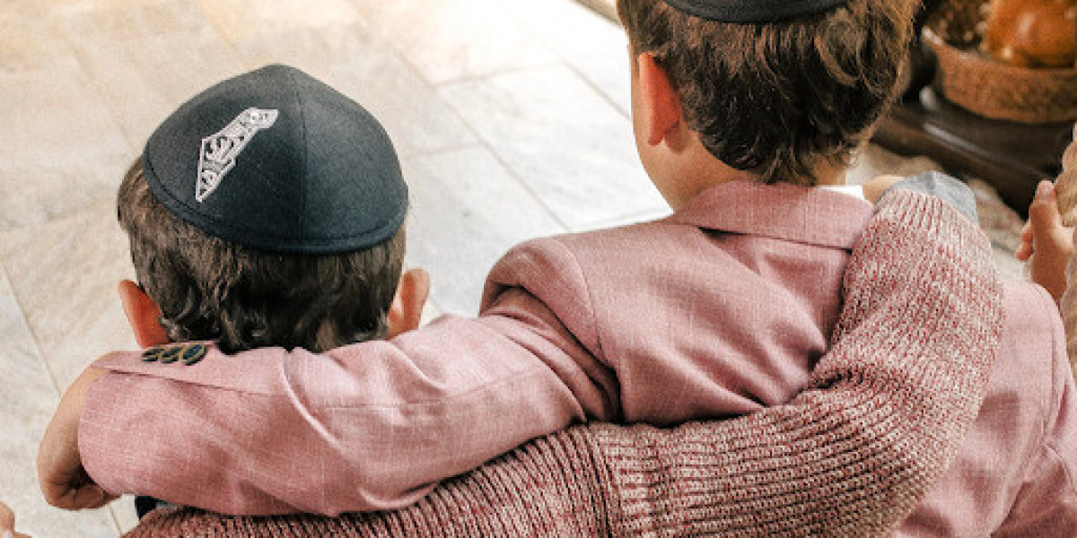 10 Types of Kippahs Every Jewish Family Should Know About