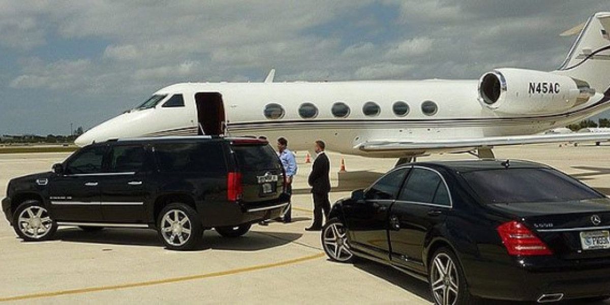 Toronto Airport Car Service for On-Time and Elegant Transfers