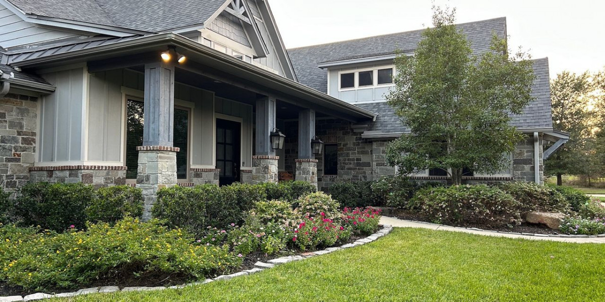 Houston Outdoor Living: Create Your Dream Backyard Retreat