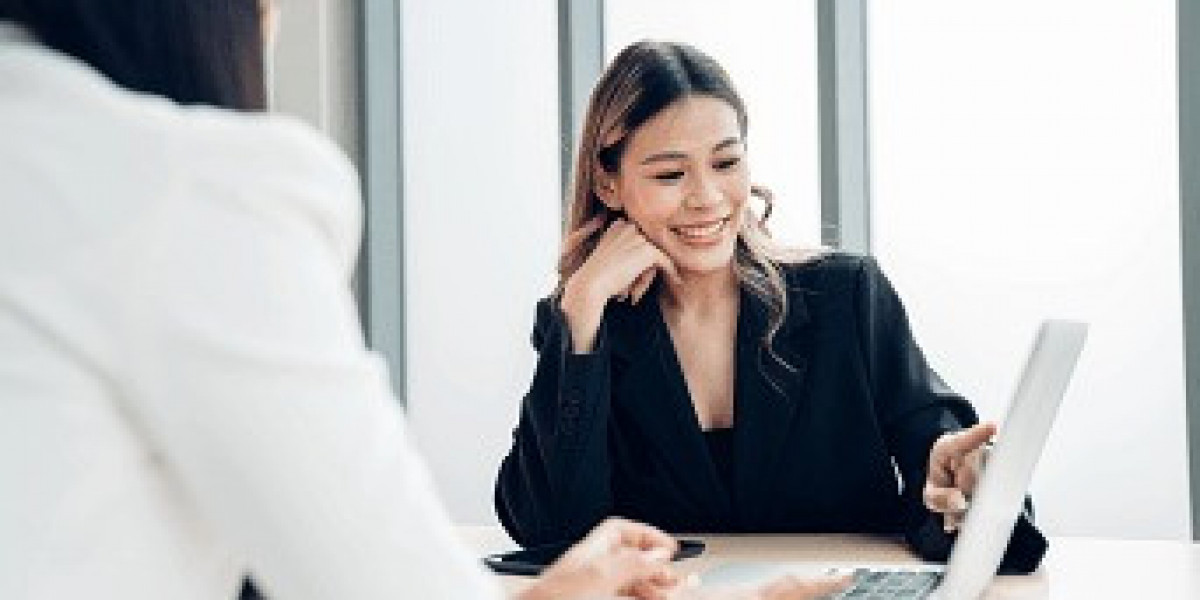 Personal Finance Expert for Women in Canada