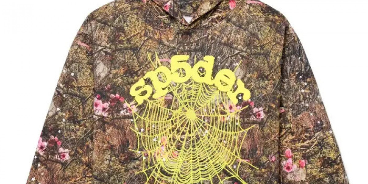 Sp5der Shirt Clothing: The Rise of a Bold Streetwear Icon in the USA (2025 Guide)