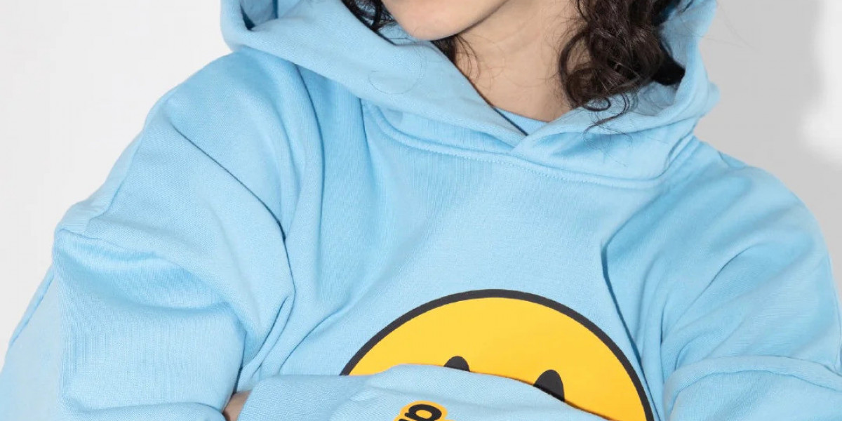 Drew House Clothing – Streetwear Style, Comfort & Authenticity