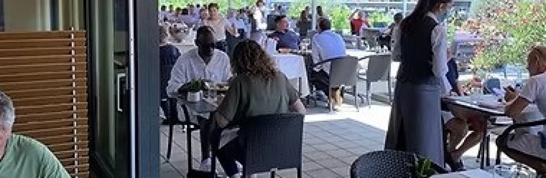 Hôtel Glanis Cover Image